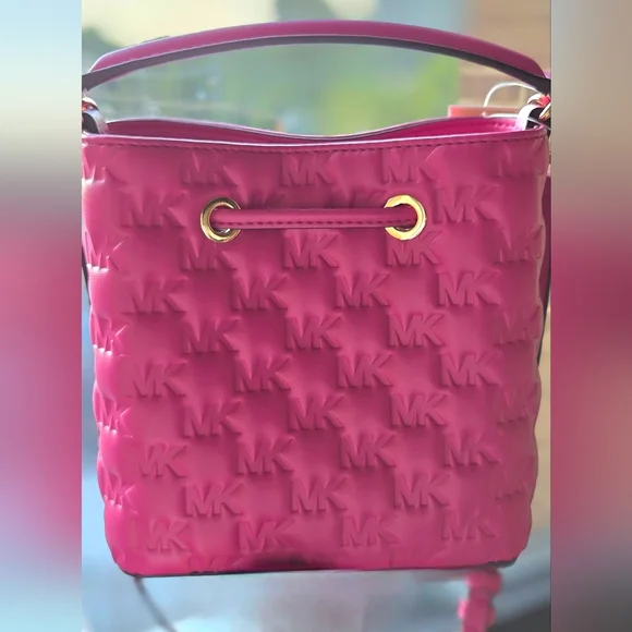 🩷Michael Kors Wild Berry Pink Monogram Crossbody Bucket Bag, NWT - Picture 4 of 9